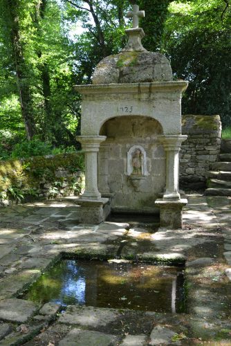 La fontaine Saint-Clair